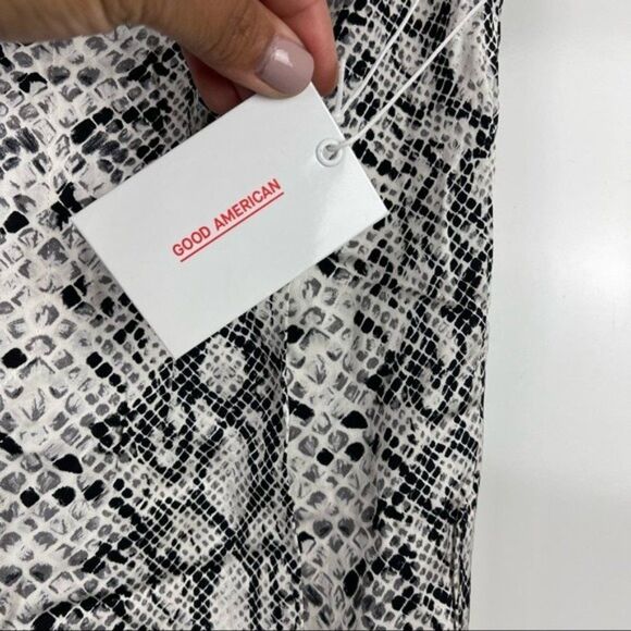 NEW Good American High Rise Satin Wide Leg Pants Snake Print Size 2 (Medium 6-8) - Picture 4 of 10